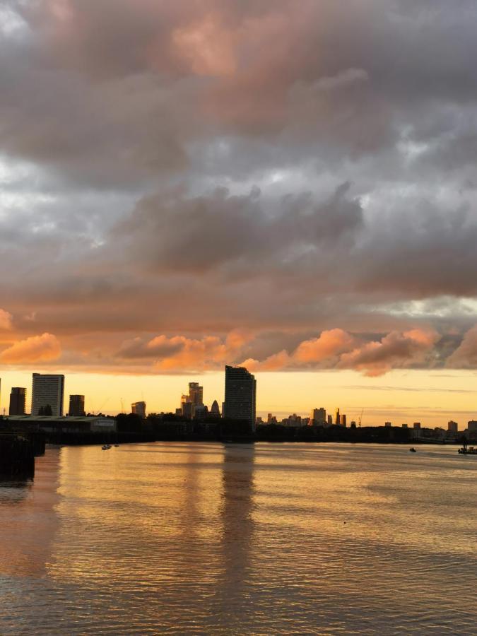 Homestay Room With Stunning Thames River View Londýn Exteriér fotografie